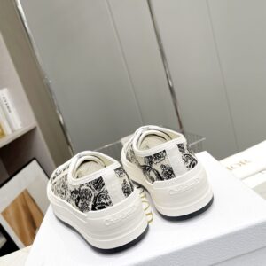 DIOR WALKNDIOR PLATFORM SNEAKER WHITE EMBROIDERED COTTON - I094