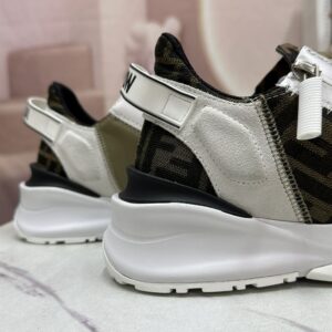 FENDI FLOW SNEAKERS BEIGE LEATHER LOW-TOPS - F017