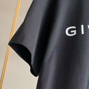 GIVENCHY LOCK COTTON T-SHIRT BLACK - K038