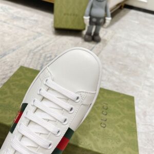 GUCCI ACE EMBROIDERED SNEAKER - G147