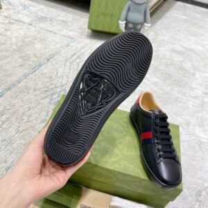 GUCCI ACE EMBROIDERED SNEAKER - G151