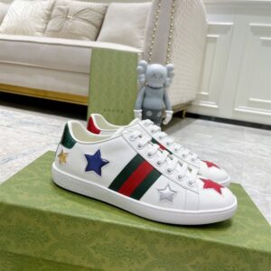 GUCCI ACE EMBROIDERED STARS SNEAKER - G155