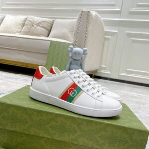 GUCCI ACE SNEAKER WITH INTERLOCKING G - G157