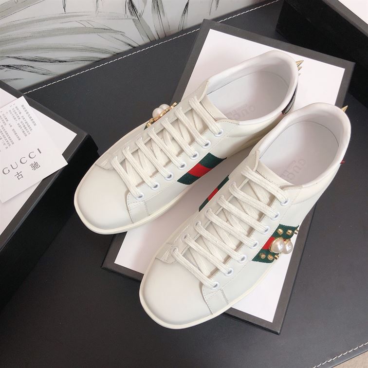 GUCCI ACE STUDDED WHITE SNEAKER - G142