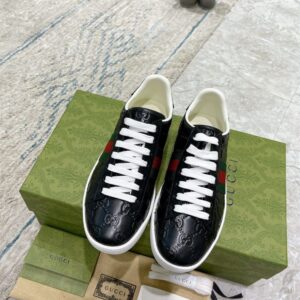 GUCCI BLACK LEATHER SNEAKER - G154