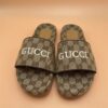 GUCCI GG CANVAS SLIDE SANDAL - Q123