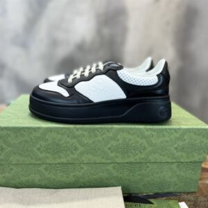 GUCCI GG EMBOSSED SNEAKERS BLACK WHITE - G054