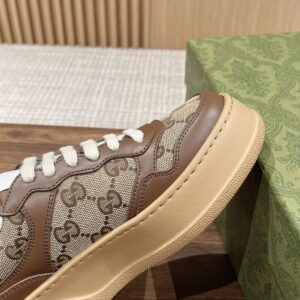 GUCCI GG EMBOSSED SNEAKERS BROWN - G104