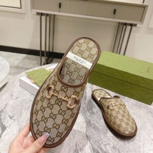 GUCCI GG HORSEBIT SLIPPER - Q118