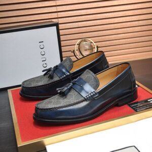 GUCCI GG LOAFER WITH TASSEL - IK042