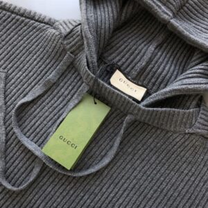 GUCCI GREY HOODED SWEATER - H025