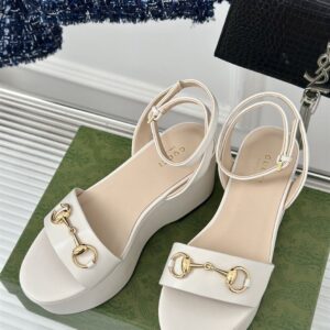 GUCCI HORSEBIT FLATFORM SANDAL - Q002