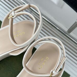 GUCCI HORSEBIT FLATFORM SANDAL - Q002