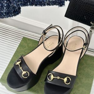 GUCCI HORSEBIT FLATFORM SANDAL - Q003