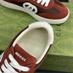 GUCCI INTERLOCKING G SNEAKER BORDEAUX SUEDE - G038