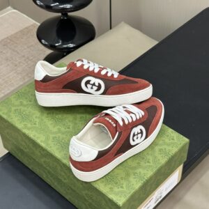 GUCCI INTERLOCKING G SNEAKER BORDEAUX SUEDE - G038