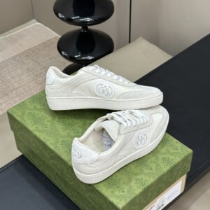 GUCCI INTERLOCKING G SNEAKER WHITE SUEDE - G039