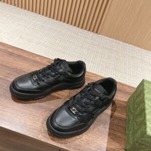 GUCCI JONES LEATHER SNEAKER - G043