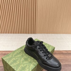 GUCCI JONES LEATHER SNEAKER - G043