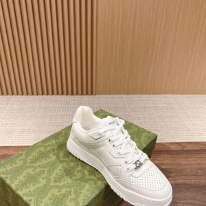 GUCCI JONES LEATHER SNEAKER - G044