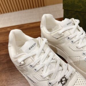 GUCCI JONES LEATHER SNEAKER - G044