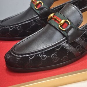 GUCCI JORDAAN LOAFER - IK020