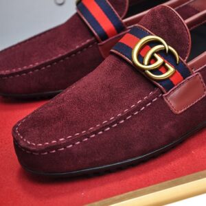 GUCCI LOAFER WITH DOUBLE G - IK046