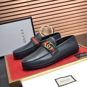 GUCCI LOAFER WITH DOUBLE G - IK049