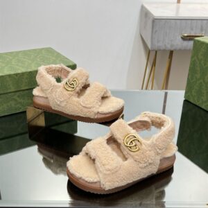 GUCCI MERINO WOOL SANDAL - Q033