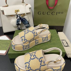 GUCCI MONOGRAM PLATFORM ROUND TOE RUBBER SOLE - Q078