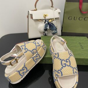 GUCCI MONOGRAM PLATFORM ROUND TOE RUBBER SOLE - Q078