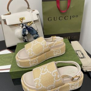 GUCCI MONOGRAM PLATFORM ROUND TOE RUBBER SOLE - Q080