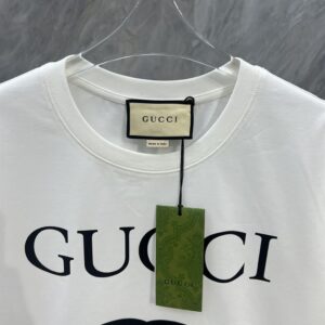 GUCCI OVERSIZE T-SHIRT WITH INTERLOCKING G - X019