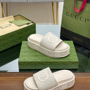 GUCCI PLATFORM SLIDE SANDAL - Q037