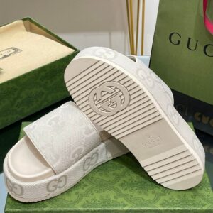 GUCCI PLATFORM SLIDE SANDAL - Q039