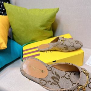 GUCCI PRINCETOWN SLIPPER - Q057