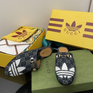 GUCCI PRINCETOWN SLIPPER - Q059