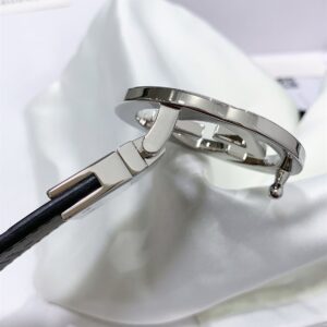 GUCCI REVERSIBLE GUCCI SIGNATURE BELT - AB030