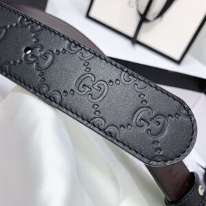 GUCCI REVERSIBLE GUCCI SIGNATURE BELT - AB030