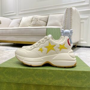 GUCCI RHYTON SNEAKER WITH STARS - G174