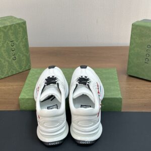 GUCCI RUN LEATHER SNEAKERS - G112