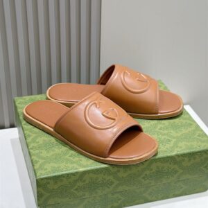 GUCCI SLIDE SANDAL WITH INTERLOCKING G - Q094