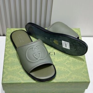 GUCCI SLIDE SANDAL WITH INTERLOCKING G - Q095