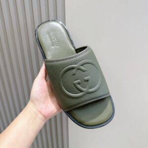 GUCCI SLIDE SANDAL WITH INTERLOCKING G - Q095