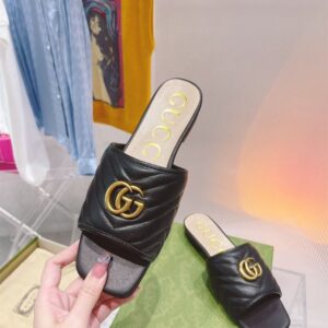 GUCCI SLIDE WITH DOUBLE G - Q068