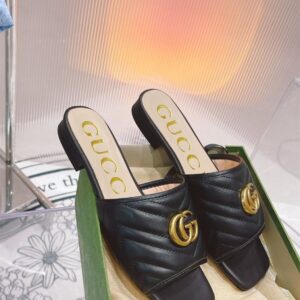 GUCCI SLIDE WITH DOUBLE G - Q068