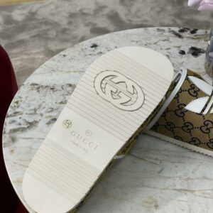 GUCCI x ADIDAS SLIDE SANDAL - Q085