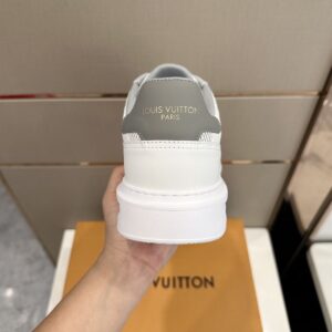 LOUIS VUITTON BEVERLY HILLS SNEAKER GRIS - L121