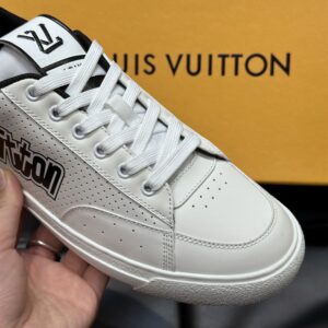 LOUIS VUITTON CHARLIE SNEAKER - L008