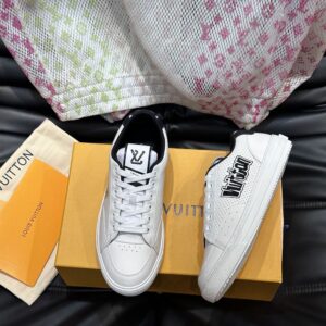 LOUIS VUITTON CHARLIE SNEAKER - L008